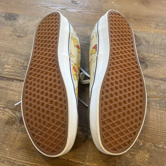 Vans Authentic Disney Winnie Pooh Bear All Over Print Sz Men’s 11.5 EUC